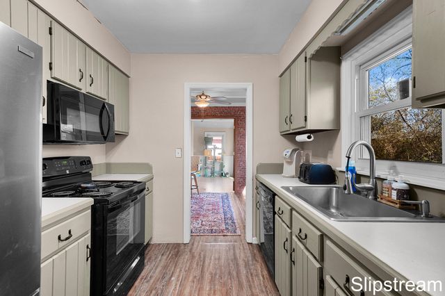 1442 Kendall Street SE, Grand Rapids, MI 49508