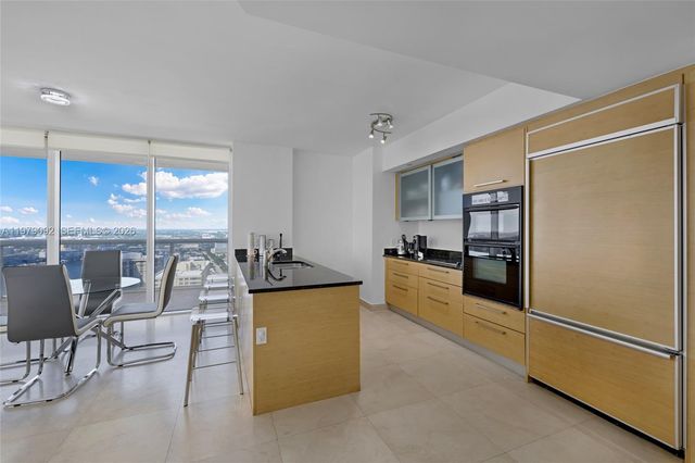 1830 S Ocean Dr 2806, Hallandale Beach, FL 33009