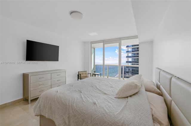 1830 S Ocean Dr 2806, Hallandale Beach, FL 33009