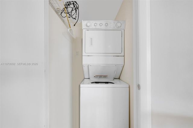 1830 S Ocean Dr 2806, Hallandale Beach, FL 33009