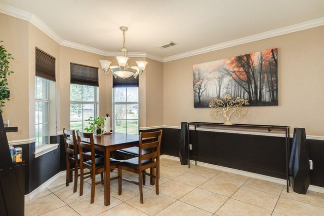 155 Silverbell Circle, Lake Jackson, TX 77566