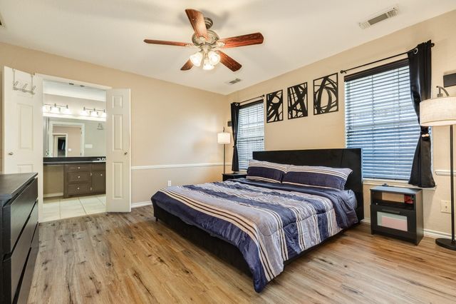 155 Silverbell Circle, Lake Jackson, TX 77566