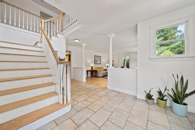 36 Sierra Dr, Easton, MA 02375