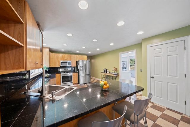 36 Sierra Dr, Easton, MA 02375