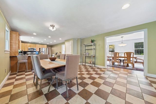 36 Sierra Dr, Easton, MA 02375