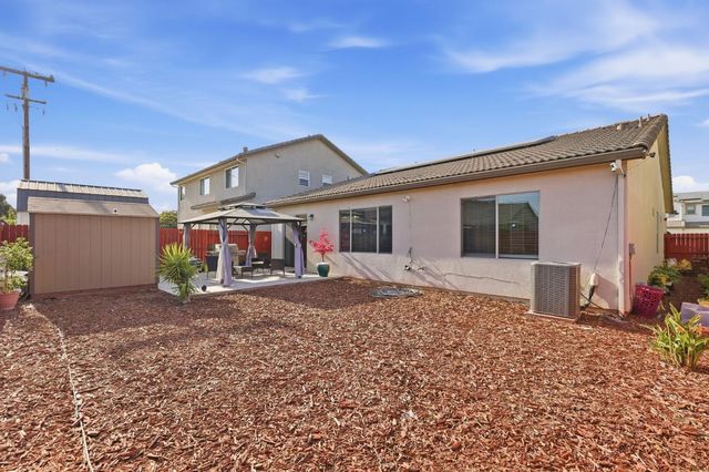 910 E Fargo St, Stockton, CA 95204