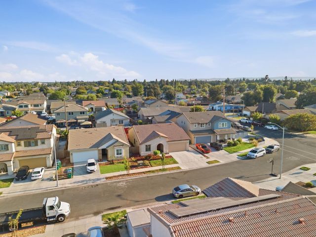 910 E Fargo St, Stockton, CA 95204