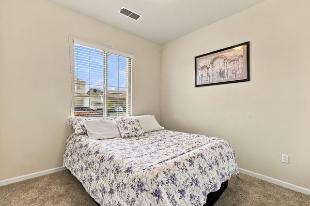 910 E Fargo St, Stockton, CA 95204