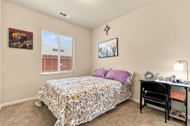 910 E Fargo St, Stockton, CA 95204