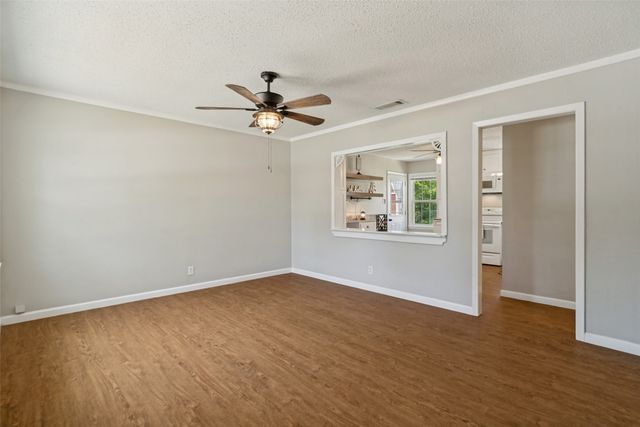 346 Lorna Street, Burleson, TX 76028