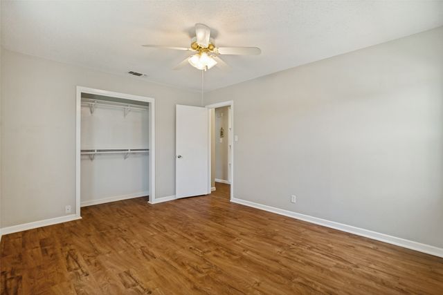 346 Lorna Street, Burleson, TX 76028