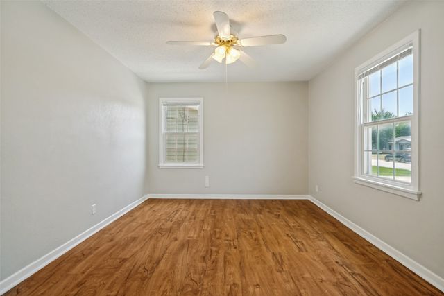 346 Lorna Street, Burleson, TX 76028