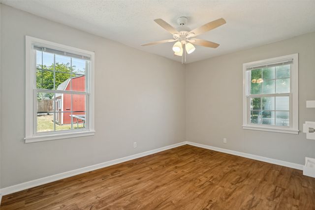 346 Lorna Street, Burleson, TX 76028
