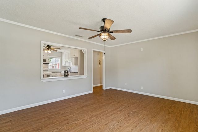 346 Lorna Street, Burleson, TX 76028