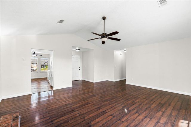 1332 Bluejay Way, Modesto, CA 95351