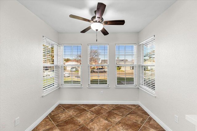 1332 Bluejay Way, Modesto, CA 95351