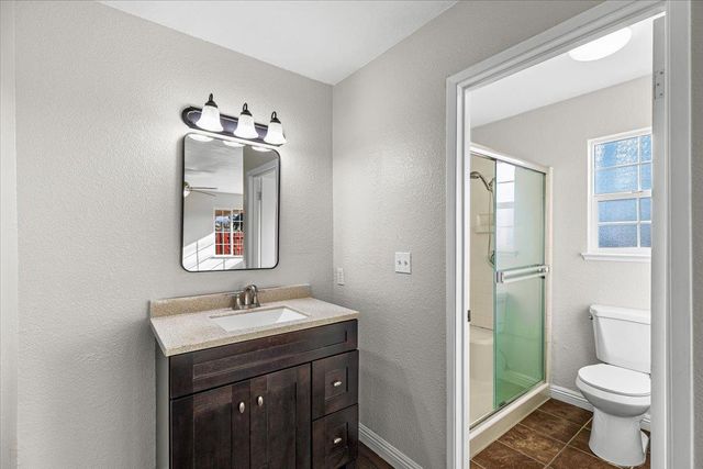 1332 Bluejay Way, Modesto, CA 95351