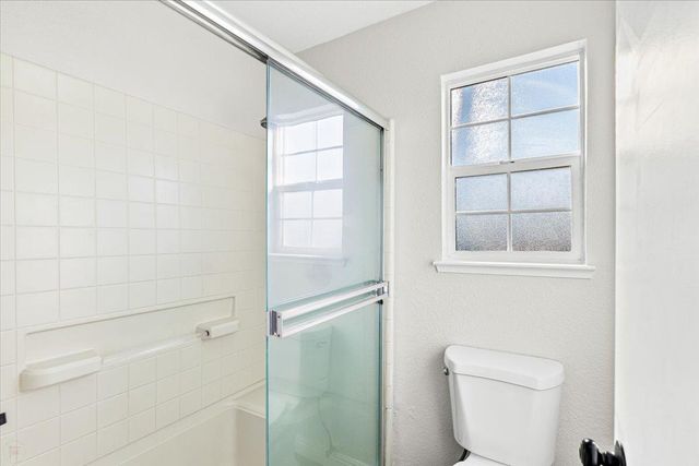 1332 Bluejay Way, Modesto, CA 95351