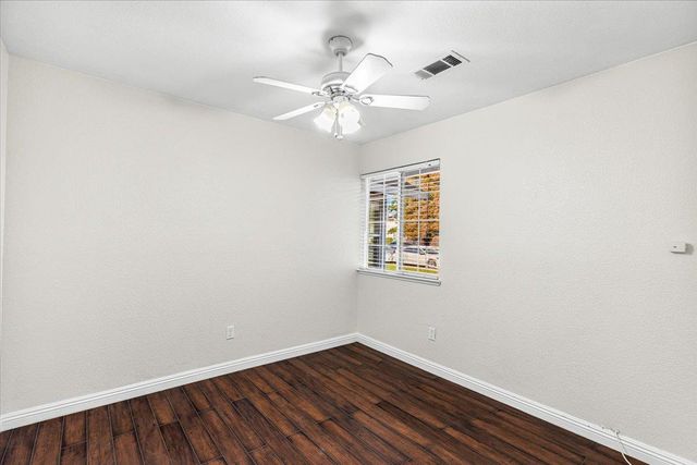 1332 Bluejay Way, Modesto, CA 95351