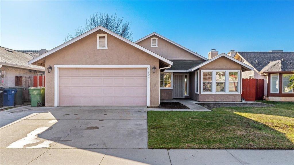 1332 Bluejay Way, Modesto, CA 95351