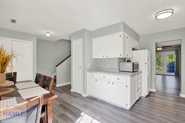 912 Pineland Avenue # 3, Hinesville, GA 31313