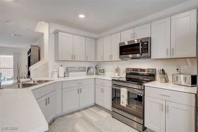 2755 Atomic Tangerine Way 3, Las Vegas, NV 89183