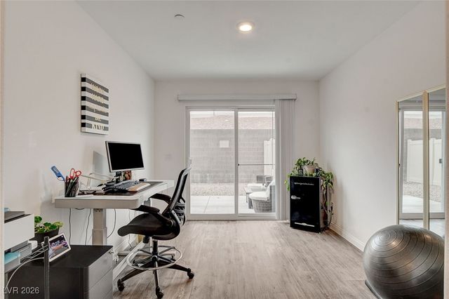 2755 Atomic Tangerine Way 3, Las Vegas, NV 89183