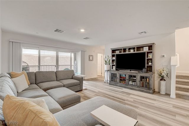 2755 Atomic Tangerine Way 3, Las Vegas, NV 89183