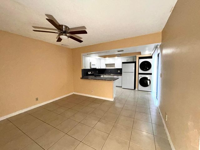 11983 Shakerwood Lane, Wellington, FL 33414