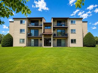 9865 Cordoba Court 1B, Orland Park, IL 60462