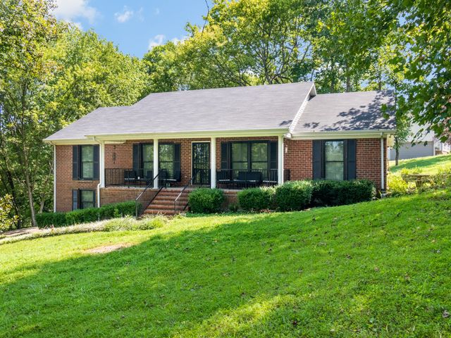 2025 Duncan Dr, Lewisburg, TN 37091