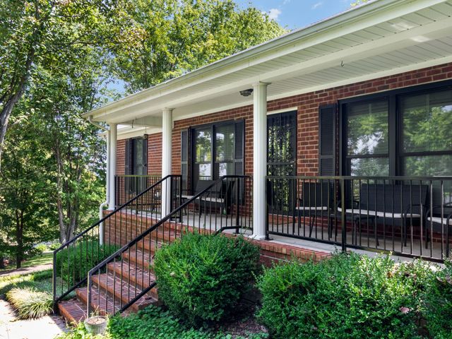 2025 Duncan Dr, Lewisburg, TN 37091