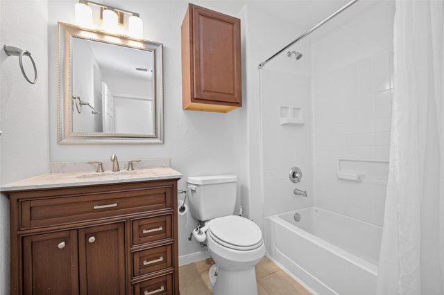1604 Volterra Lane, League City, TX 77573