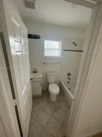 2321 NW 6th Ct, Fort Lauderdale, FL 33311