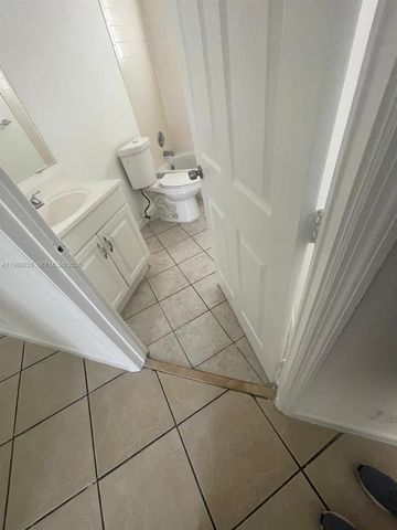 2321 NW 6th Ct, Fort Lauderdale, FL 33311