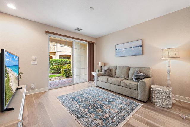 5013 W Vine Cliff Way W W, Palm Beach Gardens, FL 33418