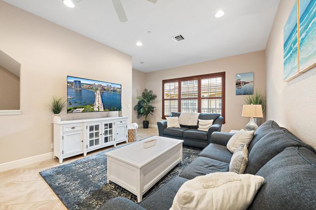 5013 W Vine Cliff Way W W, Palm Beach Gardens, FL 33418