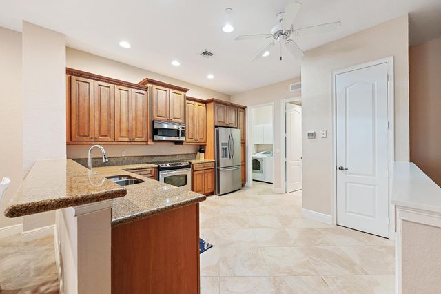 5013 W Vine Cliff Way W W, Palm Beach Gardens, FL 33418