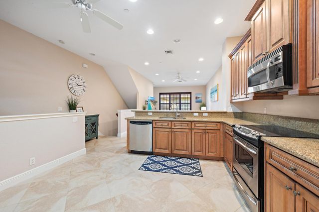 5013 W Vine Cliff Way W W, Palm Beach Gardens, FL 33418