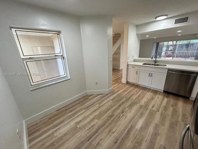 1325 NW 124th Ave 1325, Pembroke Pines, FL 33026