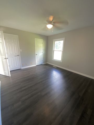 2301 Sherwood Hills Ct, Clarksville, TN 37042