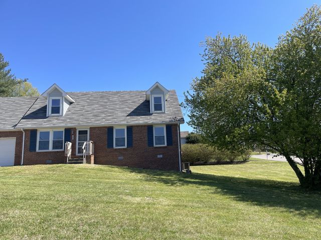 2301 Sherwood Hills Ct, Clarksville, TN 37042