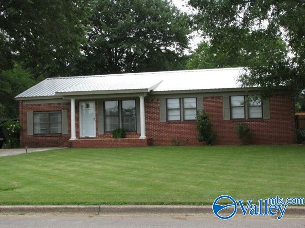 1310 SW 2nd Avenue, Decatur, AL 35601