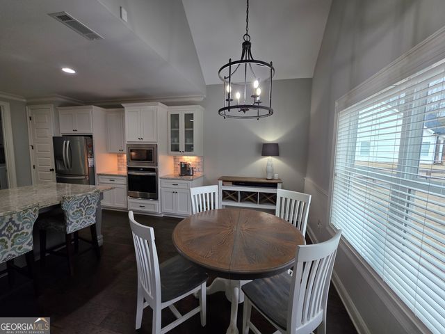 92 Gordon Oaks Way, Moreland, GA 30259