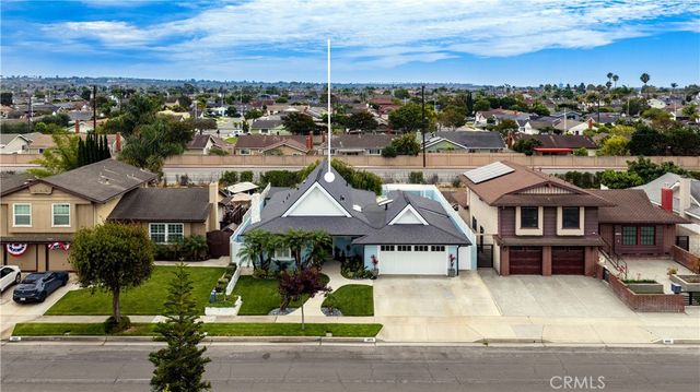5872 Nordina, Huntington Beach, CA 92649