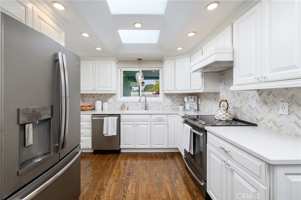 Image 8 of property listing at 5872 Nordina, Huntington Beach, CA 92649