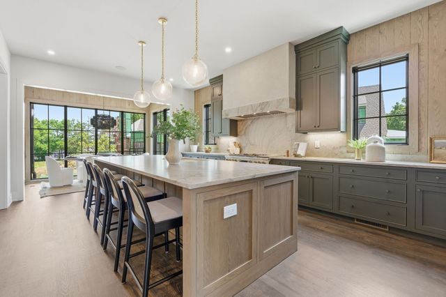 4518 Belmont Park Ter, Nashville, TN 37215