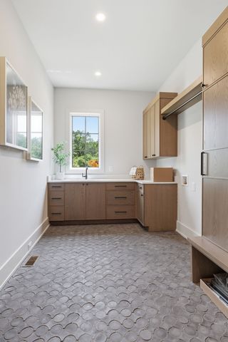 4518 Belmont Park Ter, Nashville, TN 37215
