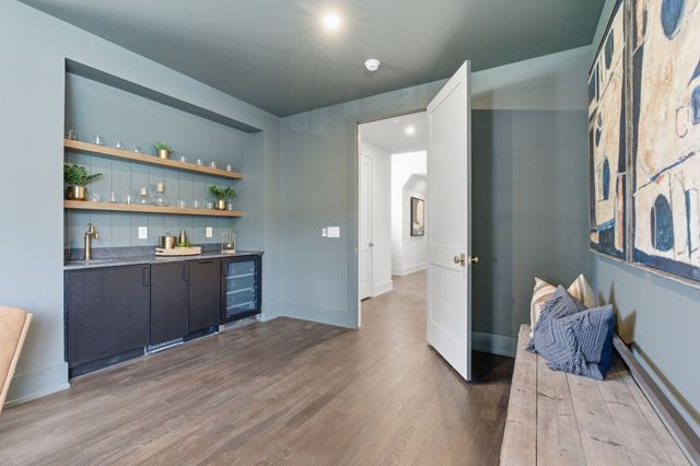 4518 Belmont Park Ter, Nashville, TN 37215