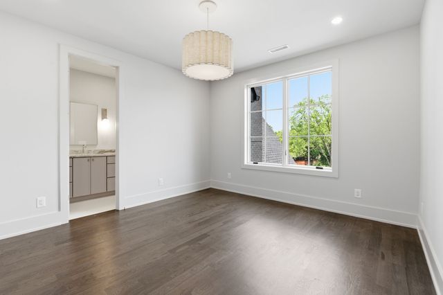4518 Belmont Park Ter, Nashville, TN 37215